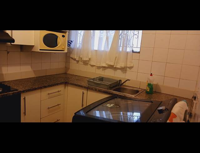 1 BEDROOM ROOM TO LET IN DURBAN CENTRAL